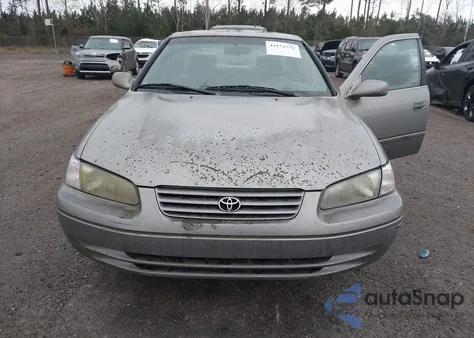 1998 Toyota Camry Le from USA, damaged, VIN 4T1BG22K7WU326583